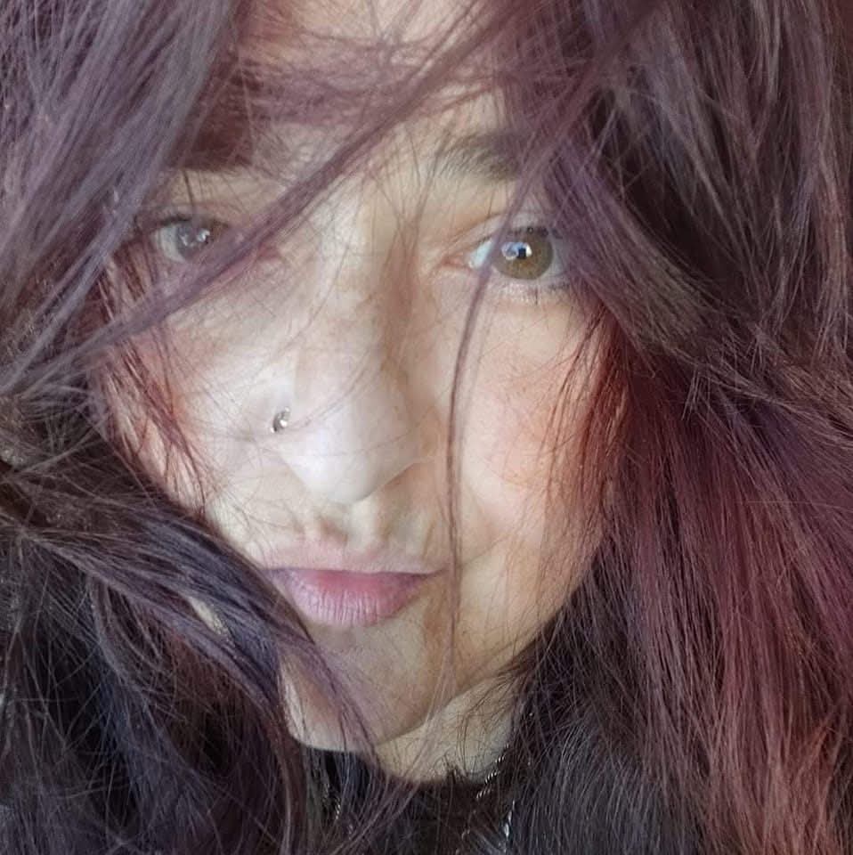 DIE FEDER WIRD ZUM DOLCH